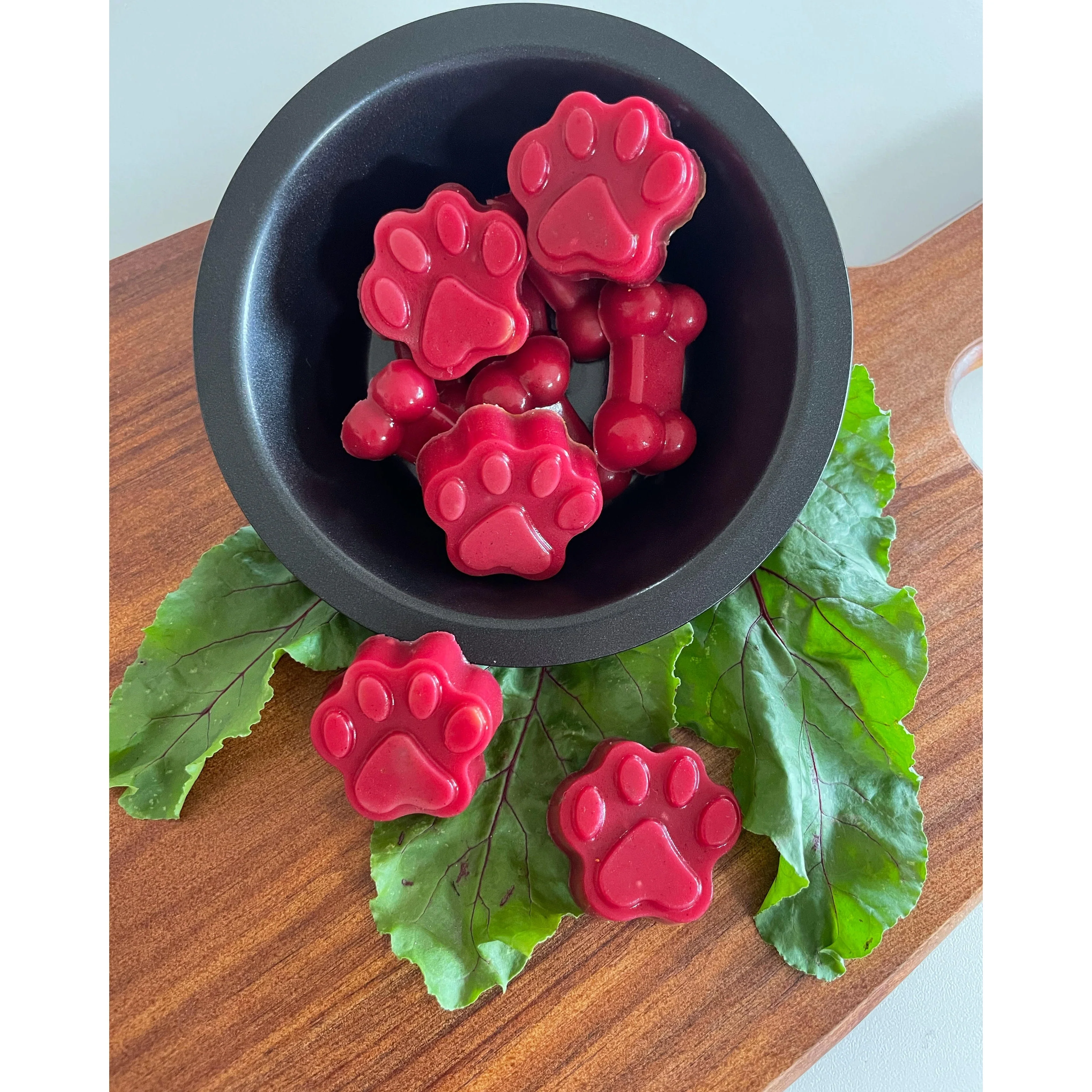 Raw Pawz DIY Gummies Red Velvet Dog Treats 90g - Image 5